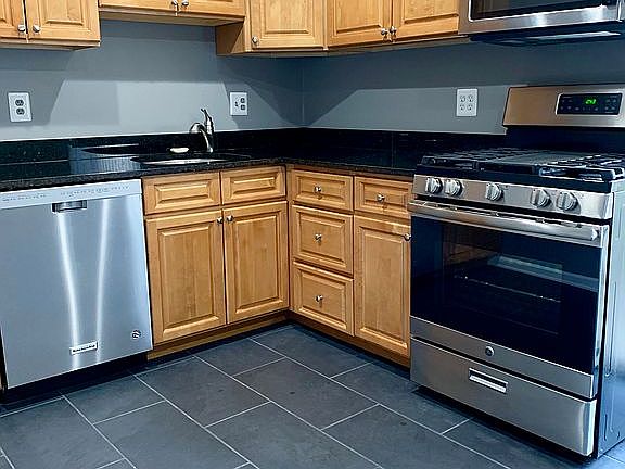 3rd image of 2123 Ferguson Pl
