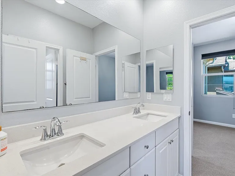 35 Lomada St — Photo 22