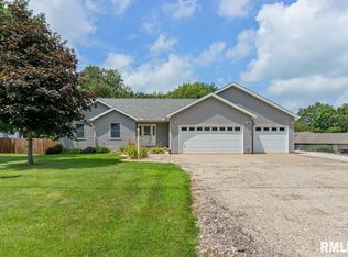 625 N Pekin Ln, Hanna City, IL