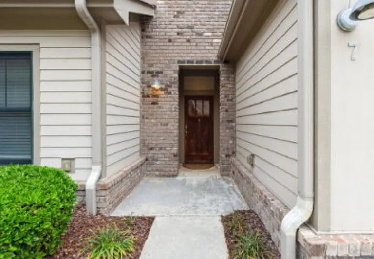 7 Elk Ridge Ln — Photo 1