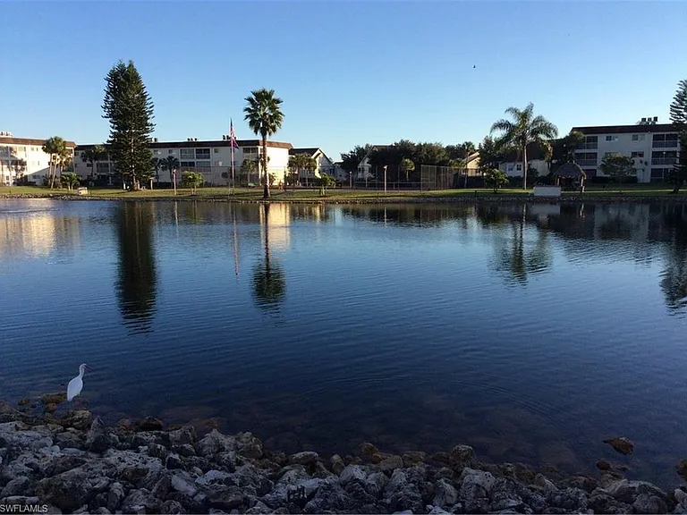 1004 Manatee Rd #H204 — Photo 2