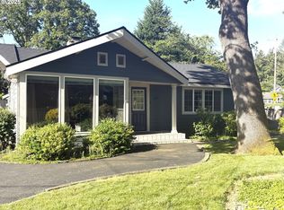 4884 Lamont Way, Lake Oswego, OR 97035