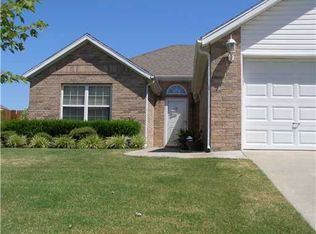 810 Henryetta Pl, Lowell, AR 72745