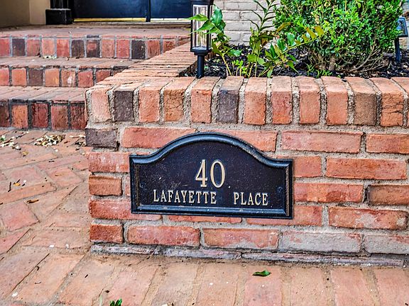 4th image of 40 Lafayette Pl