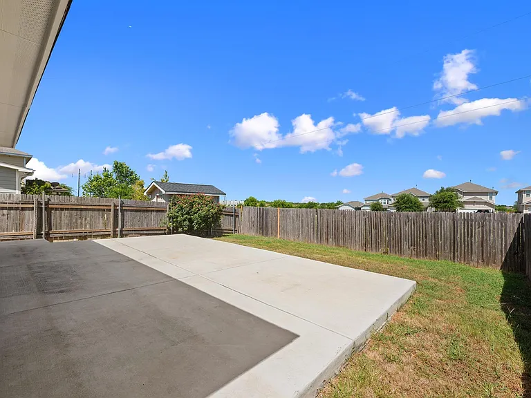 374 Triumph Rd — Photo 29