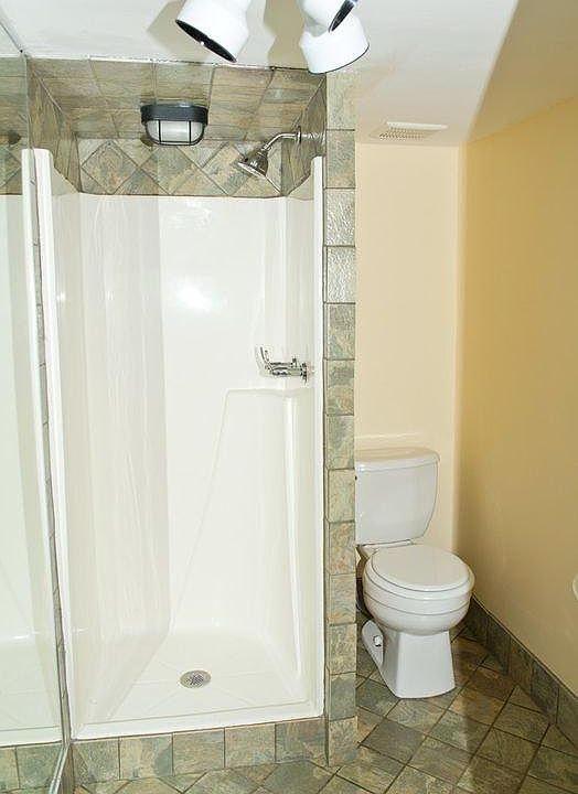 2nd image of 5313 Palmetto St APT B