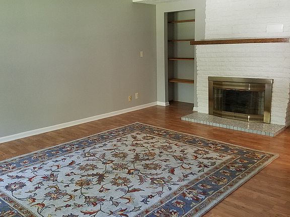 2nd image of 3048 S Richardt Ave
