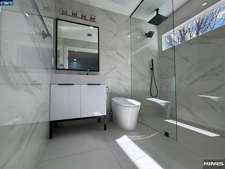 8 Dohrman Ave — Photo 12
