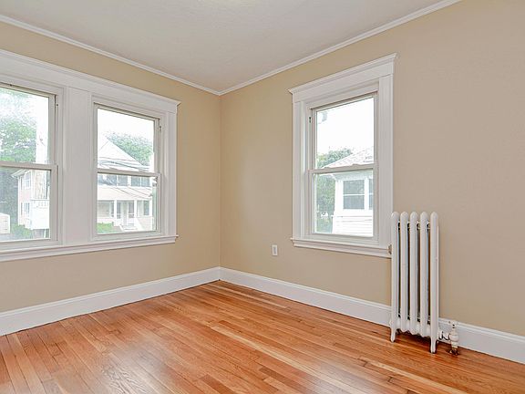 5th image of 9 Atherton St #9