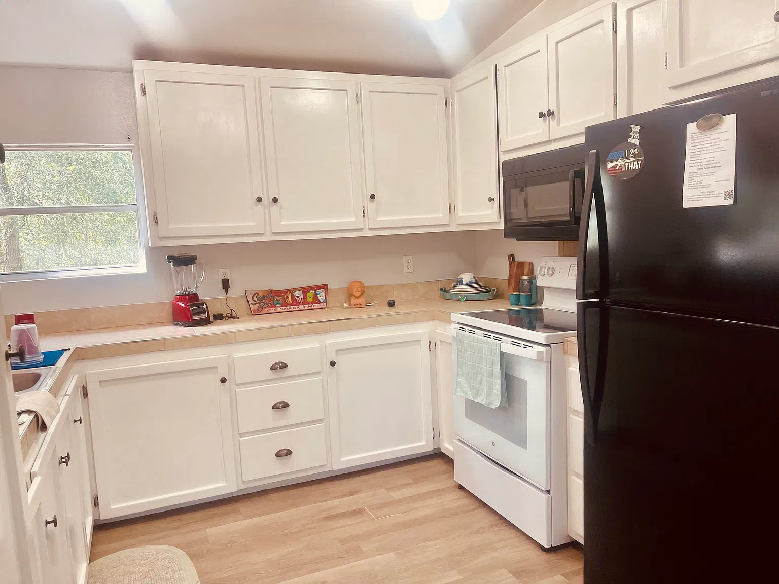 2 bed, 1200 sqft, $650 — Photo 2