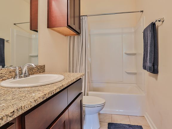 5th image of 2237 Lake Michele Cres N