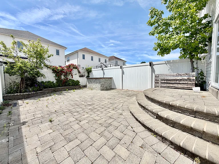 204 Sneden Ave #2 — Photo 37