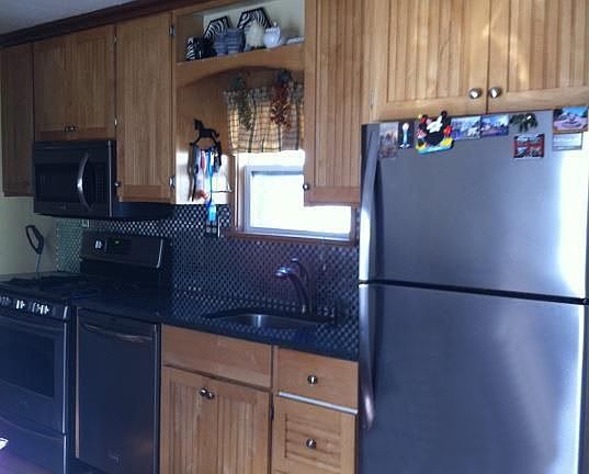 5th image of 105 Oakview Hwy Trlr 210