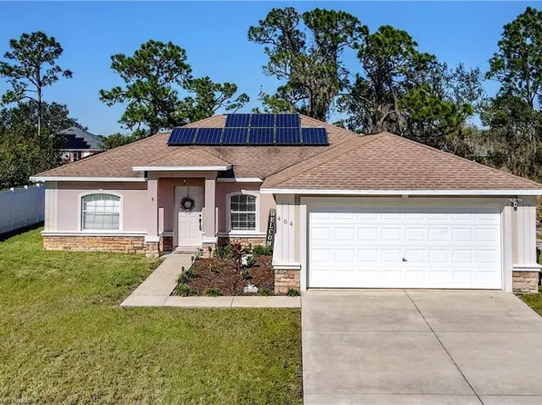 404 Barcelona Dr, Sebring, FL 33875