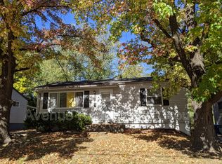 945 Clearfield Dr, Saint Louis, MO
