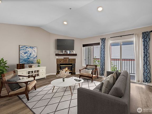 3rd image of 14819 29th Avenue W #L304