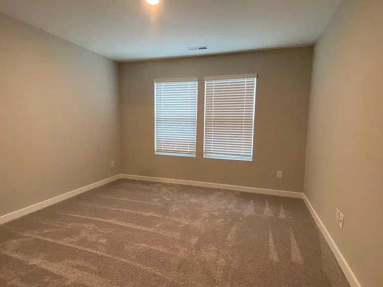 512 Main St — Photo 20