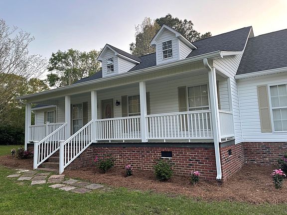 2nd image of 244 Vinland Cir