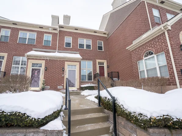 2832 Van Alstyne St, Wyandotte, MI 48192