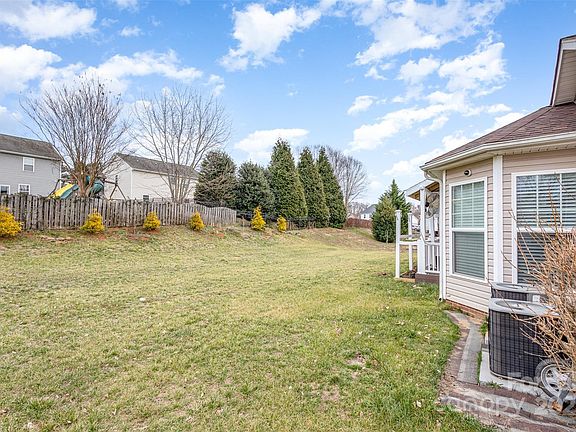 5th image of 5828 Kelyn Hills Dr