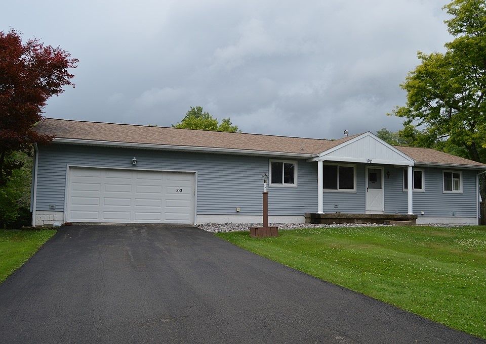1st image of 102 Lakeland Dr