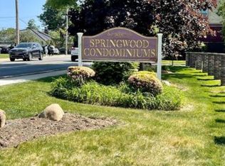 8 Springwood Dr, North Babylon, NY 11703