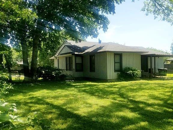 4th image of 7400 Aberdeen Dr