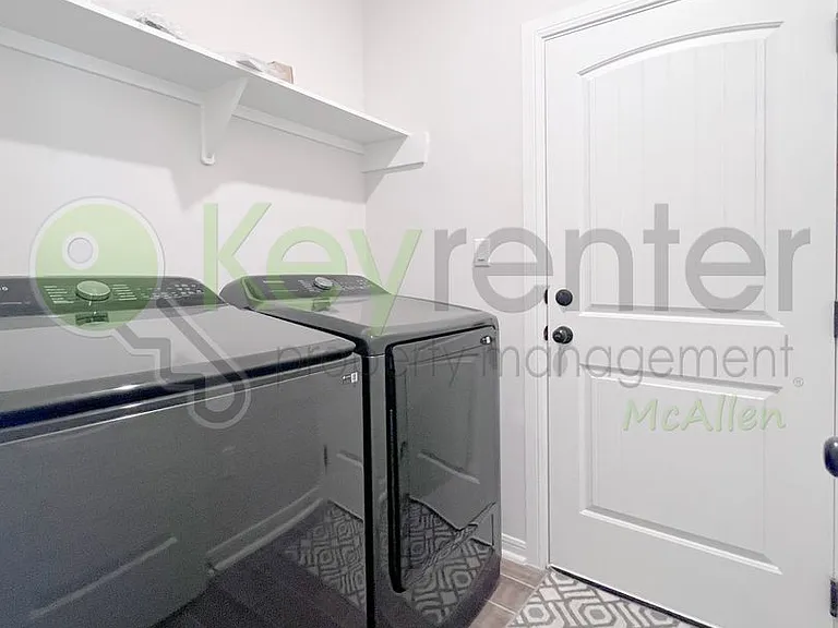 2603 N Rocky Rose Ave — Photo 18