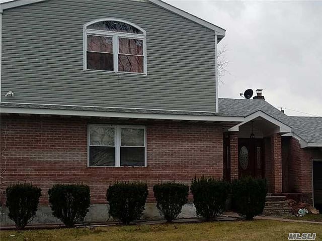 2nd image of 1649 Morgan St