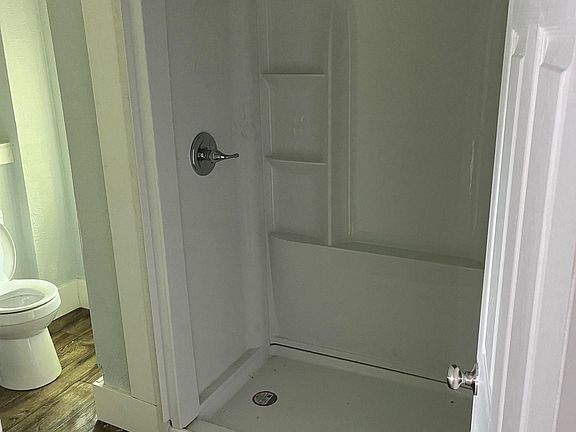 5th image of 1711 W Kentucky St