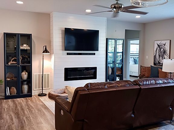 5th image of 6739 Fox Club Ln