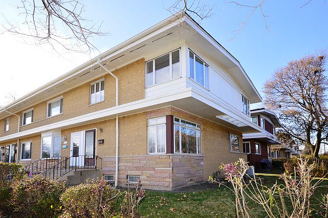 1st image of 9156 Lincolnwood Dr #0
