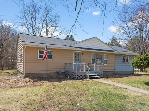 2 Flamingo Drive, Newburgh, NY 12550