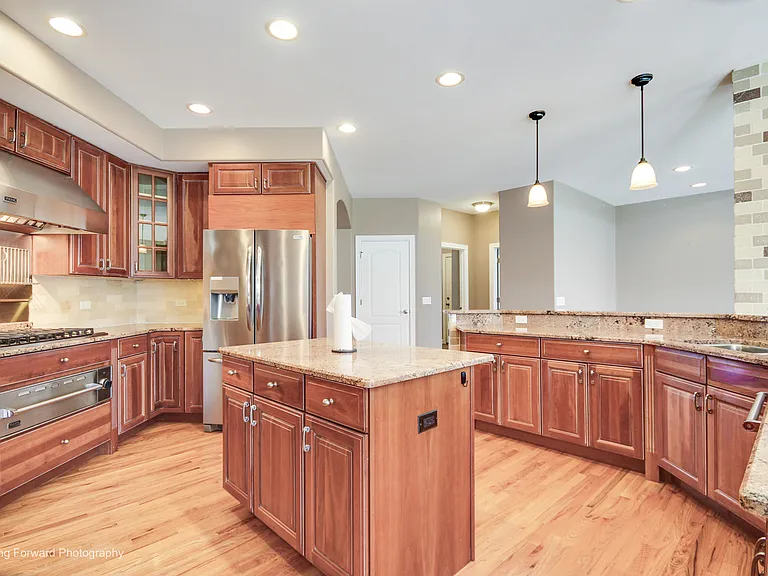 24833 Winterberry Ln — Photo 12
