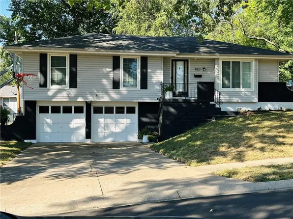 12108 E 57th Ter, Kansas City, MO 64133