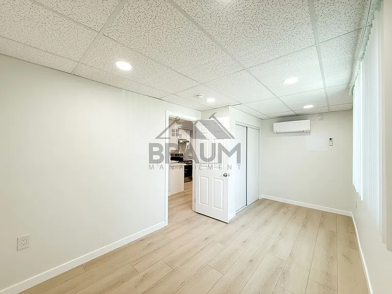 11459 COLLINS ST. — Photo 11