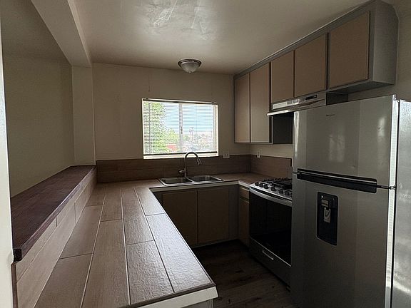 3rd image of 4581 39th St #5C
