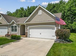 1096 Zephyr Ln, Painesville, OH 44077