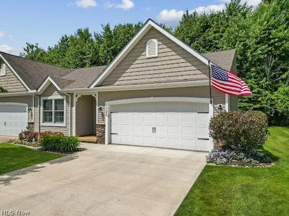 1096 Zephyr Ln, Painesville, OH 44077