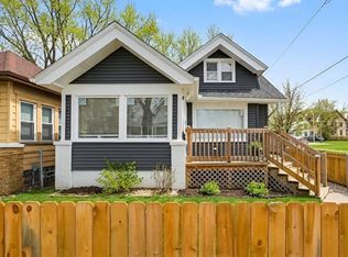 3299 N 9th St, Milwaukee, WI 53206