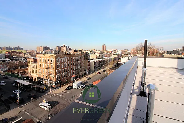 Rented by ERNY LLC | media 8