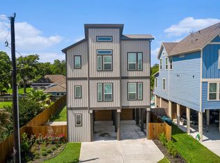 1501 Ashley Ct, Seabrook, TX 77586