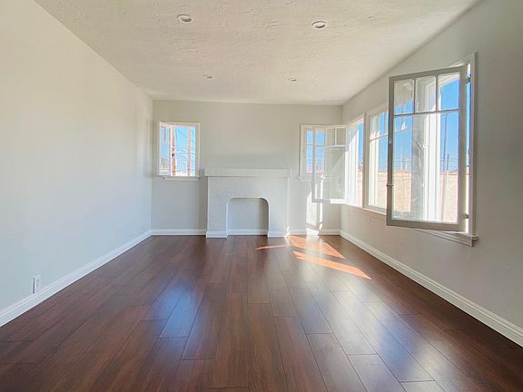 2nd image of 3631 1/2 W 58th Pl
