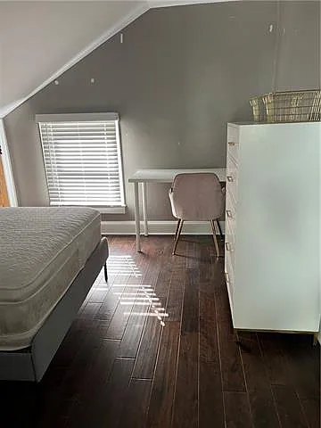 931 Pine St — Photo 51