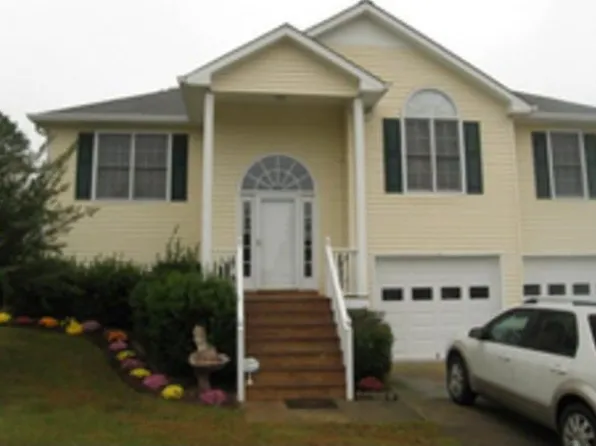1 Grayfield Dr SE, Silver Creek, GA 30173