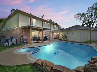 2302 Country Place Dr, Richmond, TX 77406