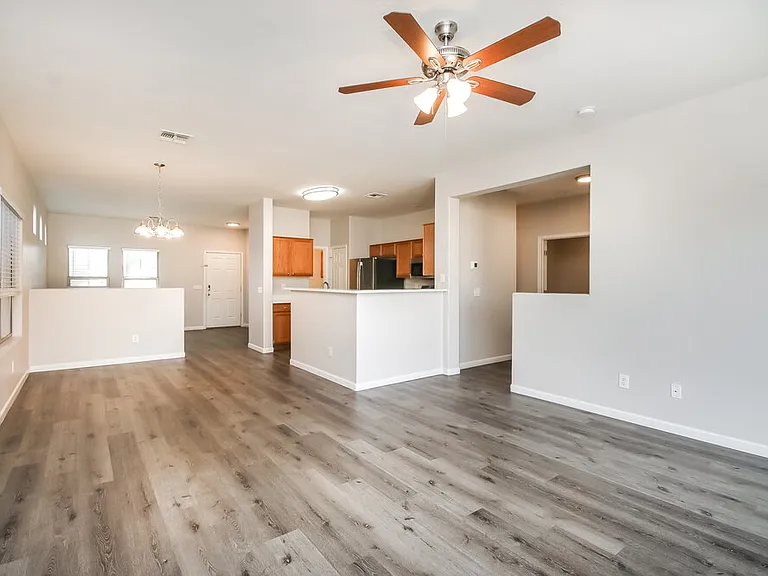 17320 W Caribbean Ln — Photo 4
