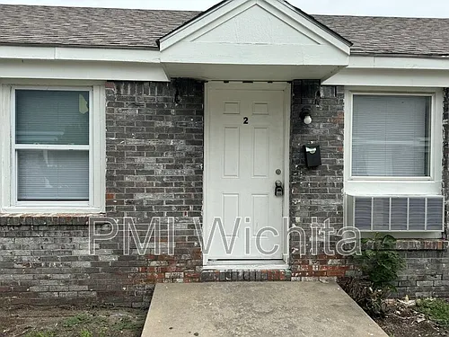 824 S Water St #2 Photo 1