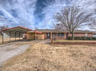 300 S Chestnut St, Copan, OK 74022
