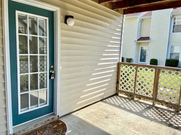 4160 Thalia Station Cir, Virginia Beach, VA 23452